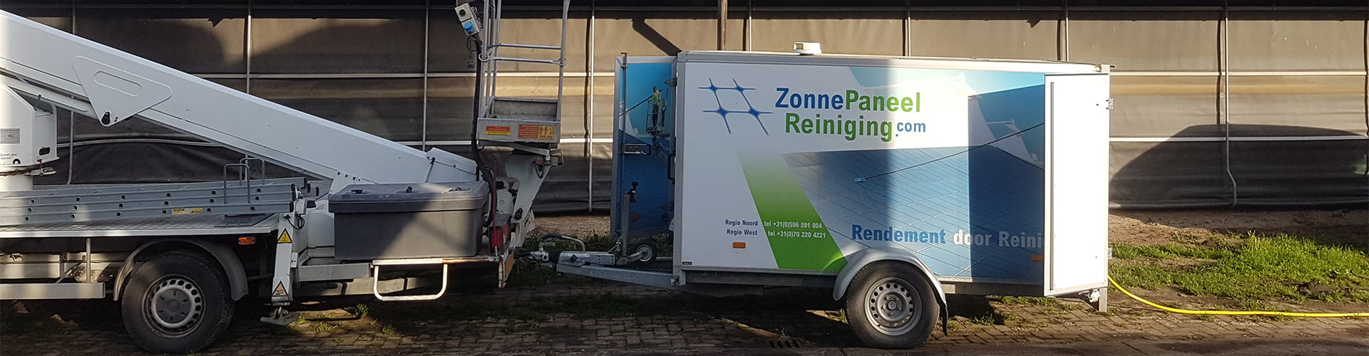 Zonnepaneel Reiniging - Solarfields cleaning